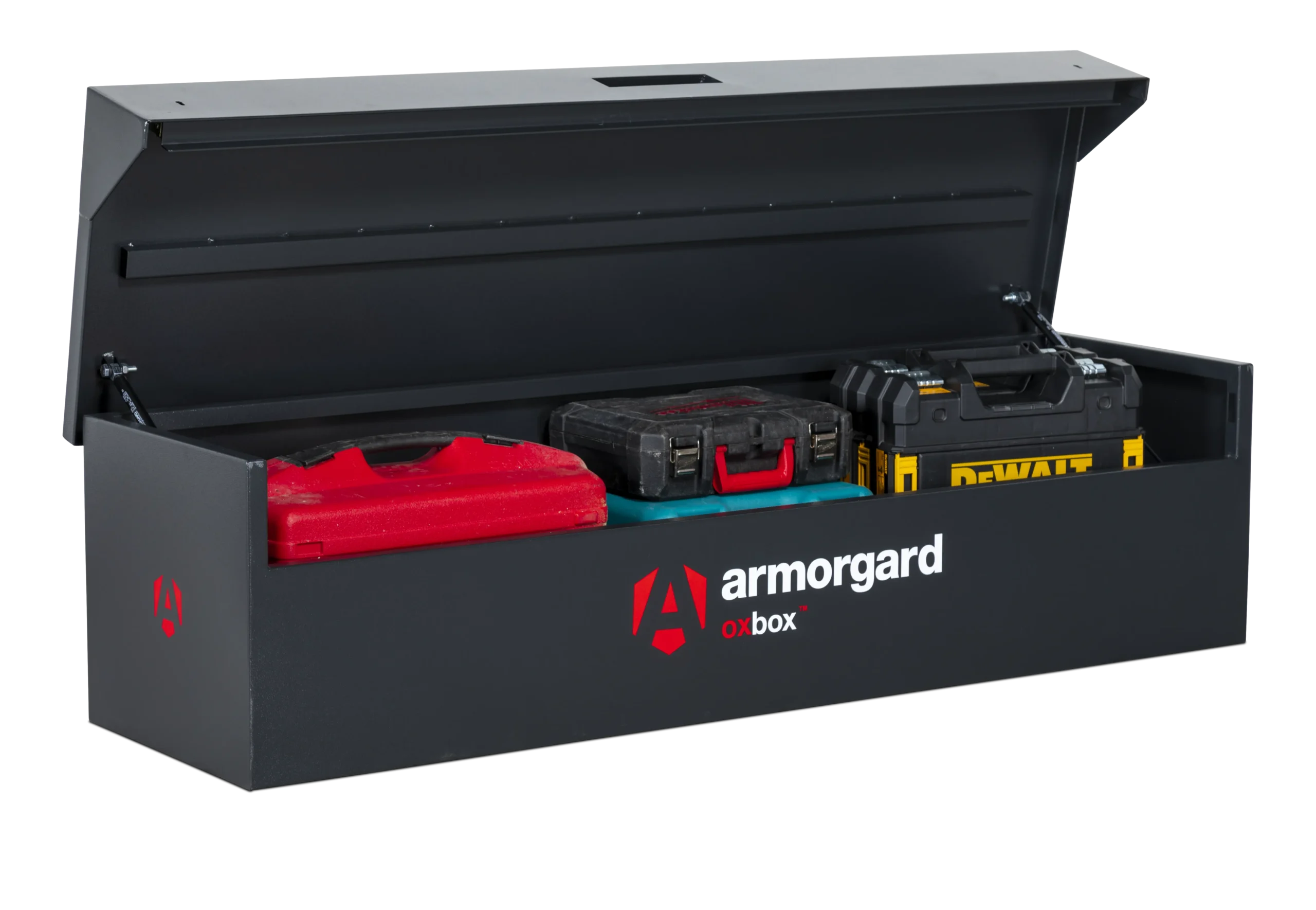 OX6 front left with props 1 scaled