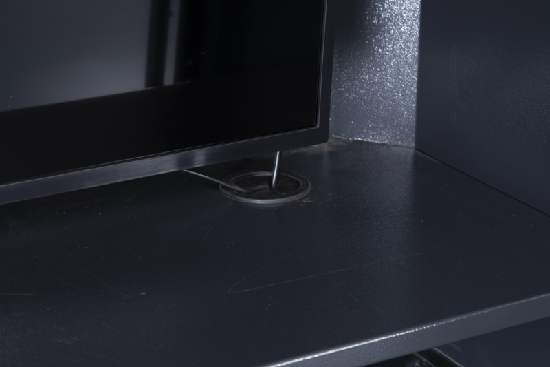 DS2 240 close cable inlet port