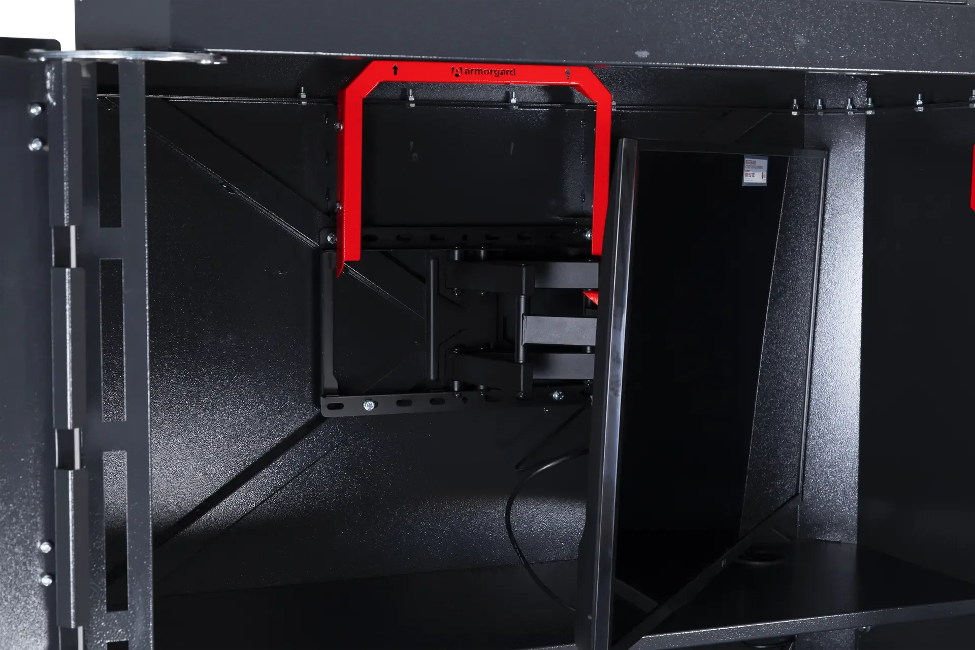 DS2 240 close screen mount 1