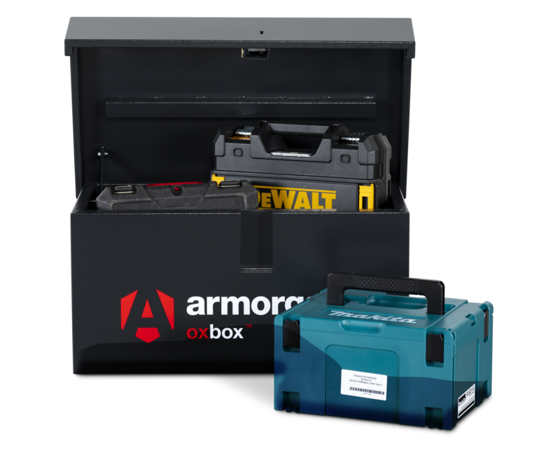 OX05 front lid open w props 2