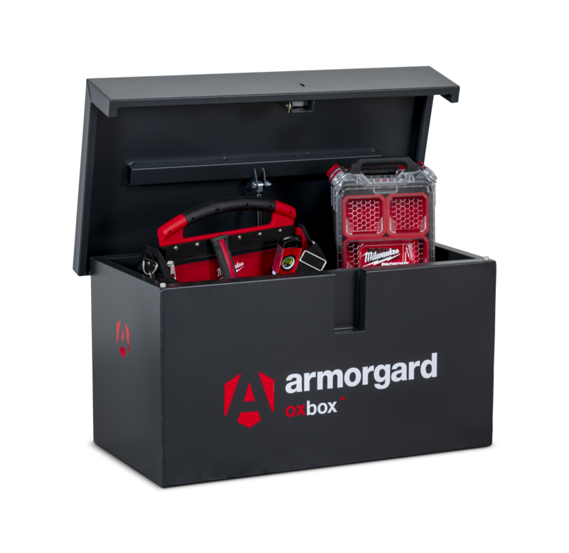 OX1 front left w props 1