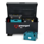 OX3 front lid open w props 1