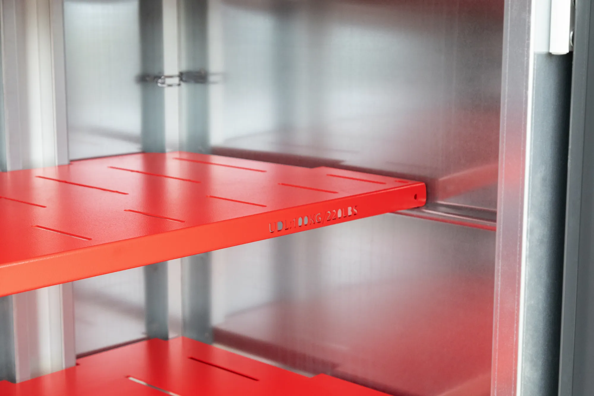 PWR1 Close Shelf Side Fitting