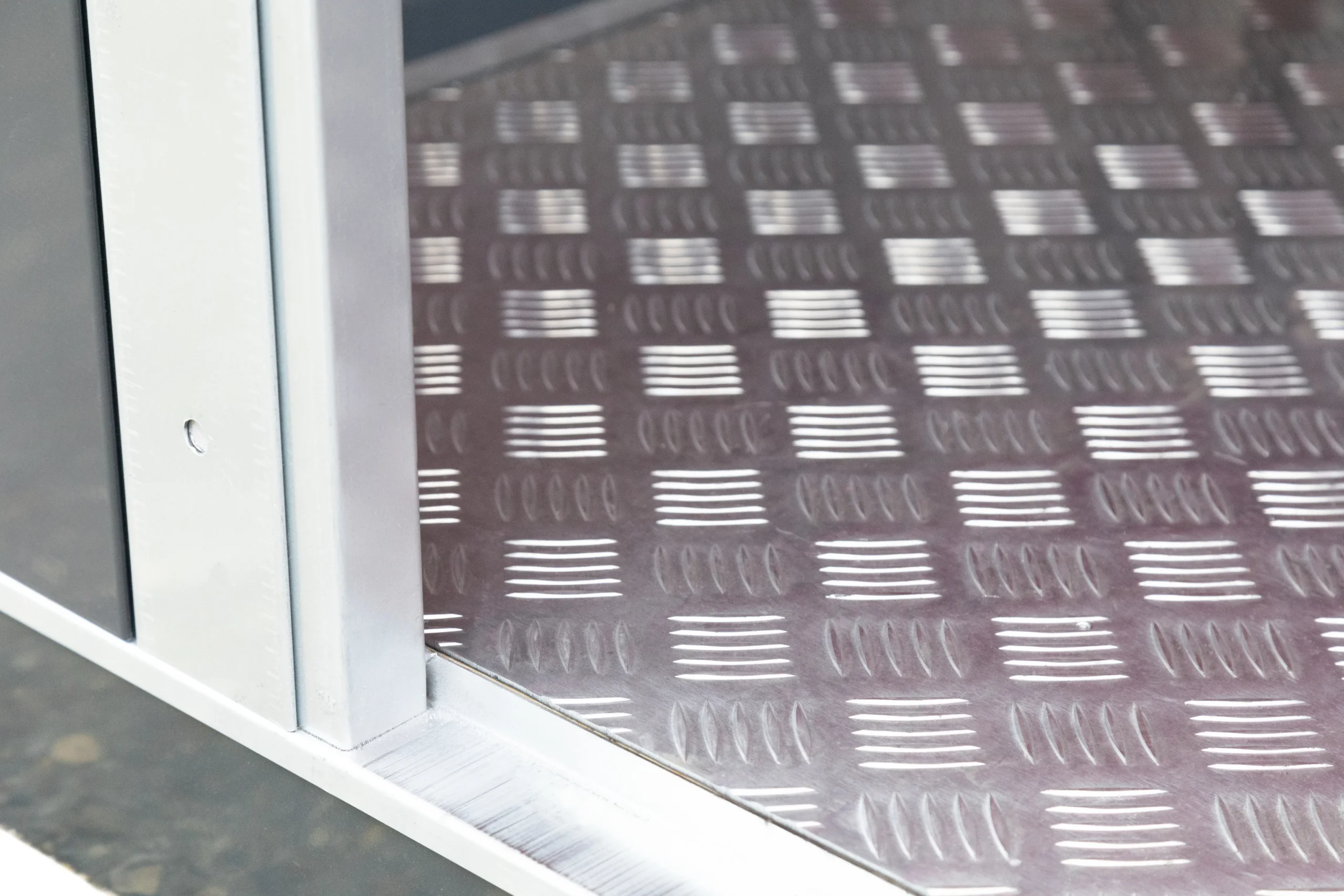 PWR1 Close Steel Checkerplate Flooring