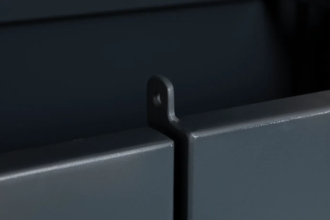 TC750S Close Door Staple Locking Mechanism