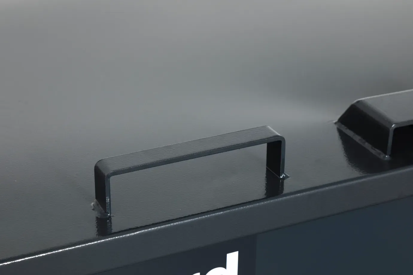 TC750S Close Lid Lift Handle