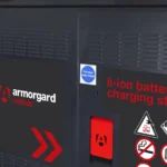 VH16 close front doors signage