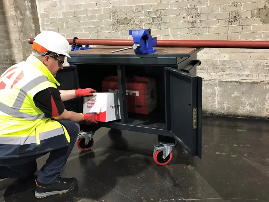 Mobile Tuffbench (1a)